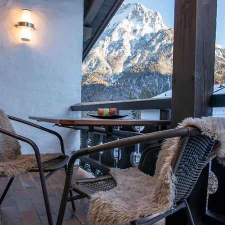 Ferienhaus Zauberberg - Magie Der Alpen - By Loewenherz 米滕瓦尔德 外观 照片